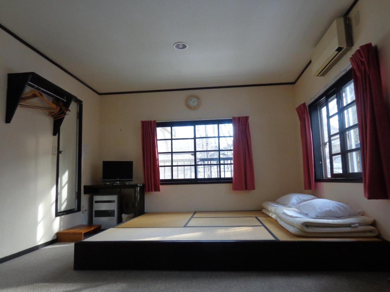 Hakuba Matata Lodge Buitenkant foto