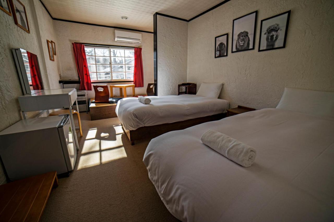 Hakuba Matata Lodge Buitenkant foto