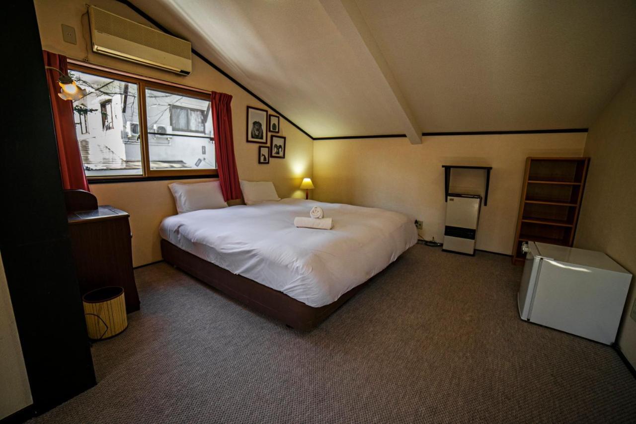 Hakuba Matata Lodge Buitenkant foto