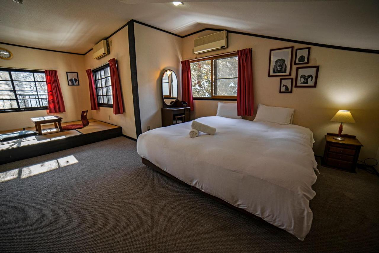 Hakuba Matata Lodge Buitenkant foto